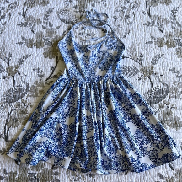 American Apparel Nylon Tricot Floral Halter Skater Dress in White & Blue • S - Picture 2 of 5